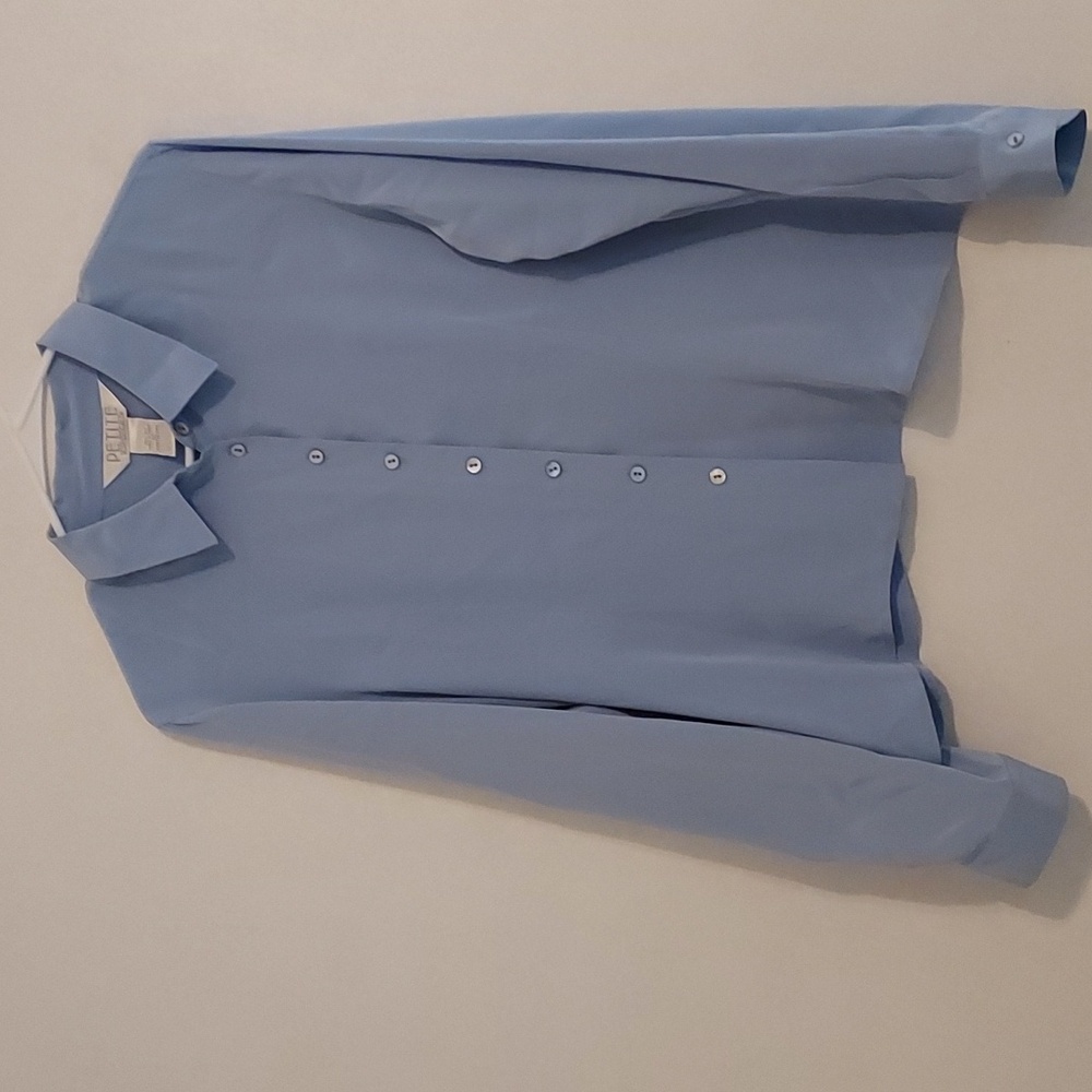 Petite Sophisticate Light Blue Womens Shirt 100% SILK - Picture 2 of 7